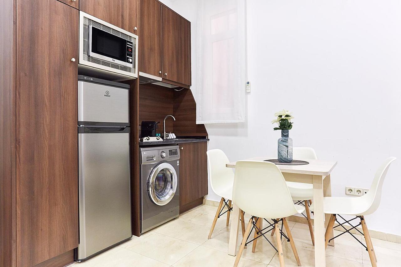 Leeways Apartment IX In Gran Via Madrid Buitenkant foto