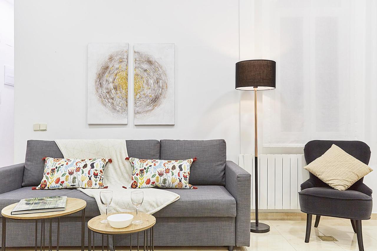 Leeways Apartment IX In Gran Via Madrid Buitenkant foto